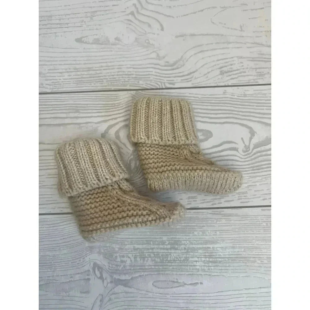 Camo slippers, cable knit slippers & bunny slippers Size 6-12 months